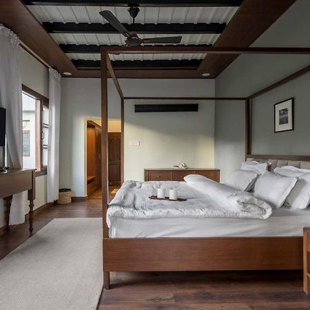 Stayvista At Pine Estate With Outdoor Jacuzzi شيملا المظهر الخارجي الصورة