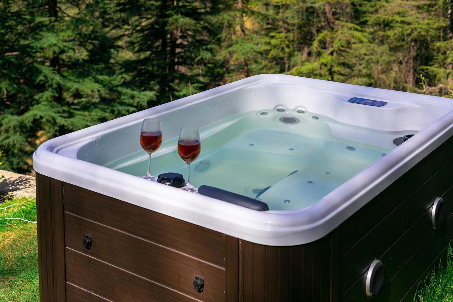 Stayvista At Pine Estate With Outdoor Jacuzzi شيملا المظهر الخارجي الصورة