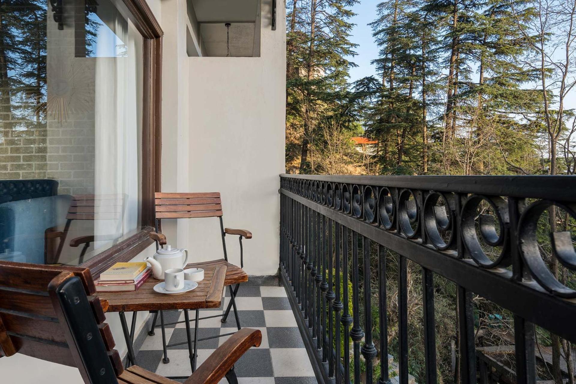 Stayvista At Pine Estate With Outdoor Jacuzzi شيملا المظهر الخارجي الصورة